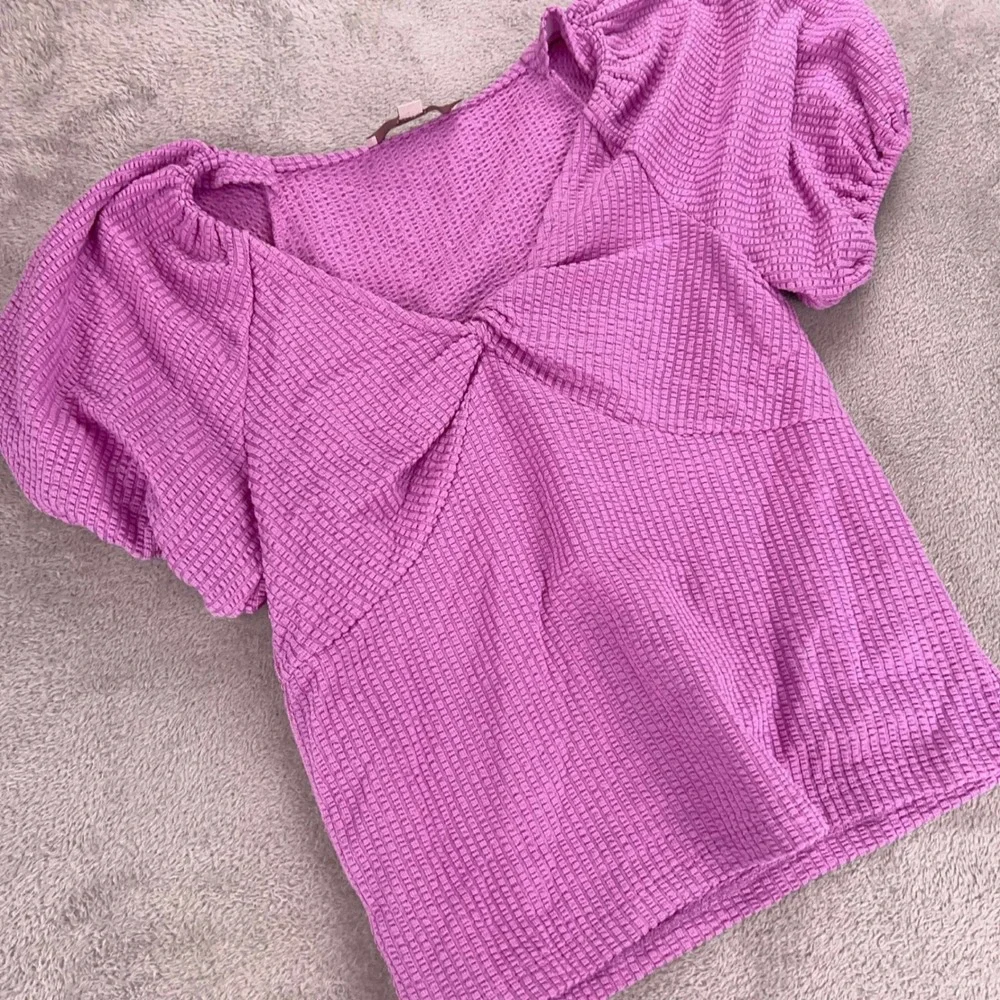LOFT Twist-Front Top Puff Sleeve Textured Knit Blouse Purple‎ Size S